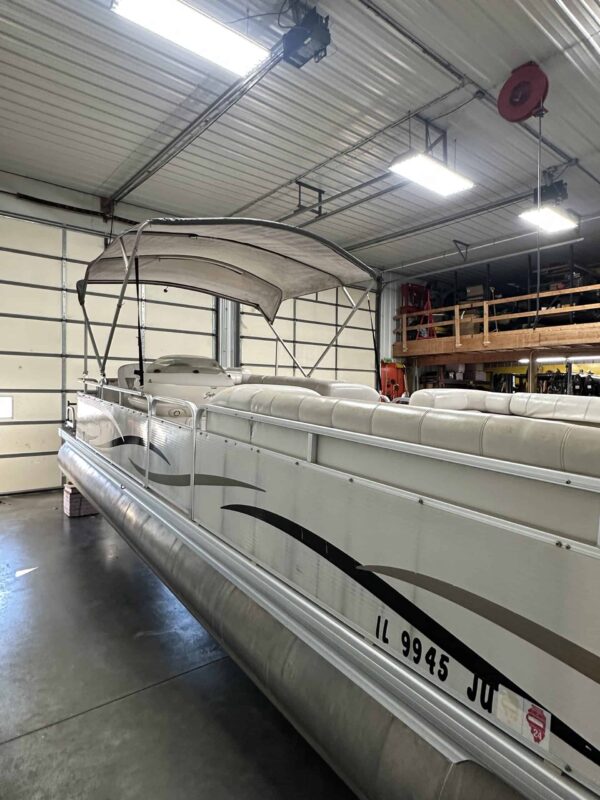 2003 Sweetwater Pontoon 24′ Merc 60 Optimax - Image 2